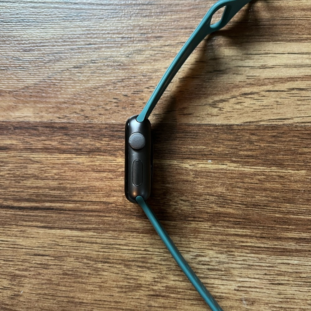 Apple Watch with Spare Bands and Charger - Picture 8 of 8